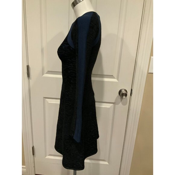ISSA Dark Blue Velour Textured Patterned Fit & Flare Dress, Size Small - Picture 5 of 11